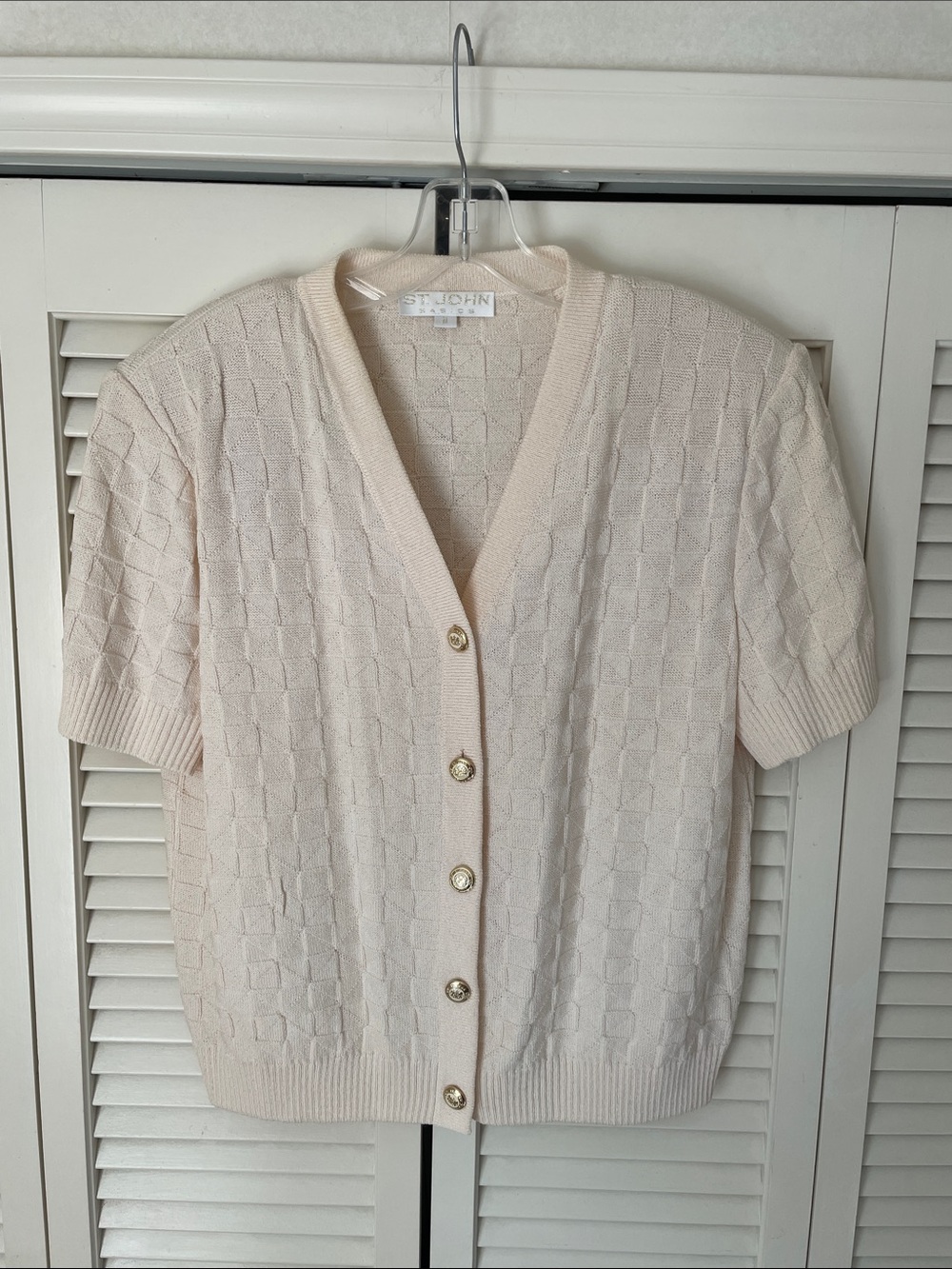 Vintage St. John Basics Cream Short-Sleeve Knit Cardigan w/ Gold Buttons Sz M